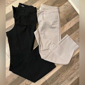 Old Navy Women's Black and Cream Straight Leg Pants